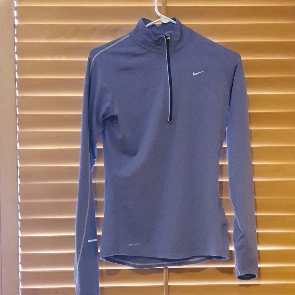 Nike Dri-Fit Long sleeve shirt